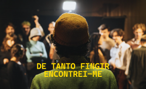 Imagem de De Tanto Fingir Encontrei-me