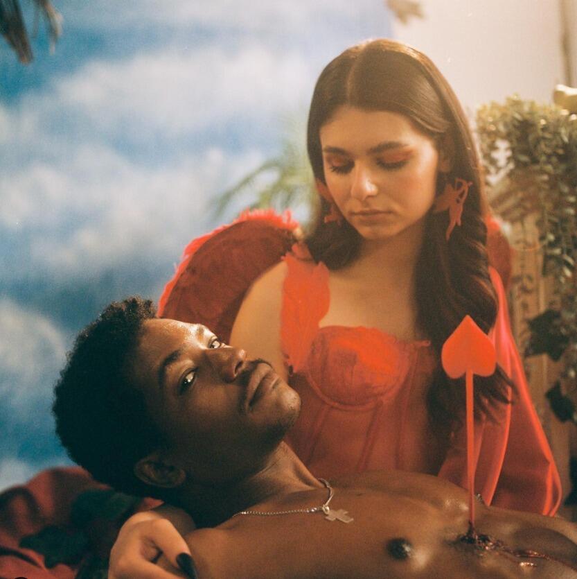 Imagem de A Vida está em Delivery – 5STARZ na RTP1