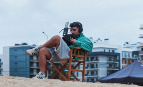 Imagem de Rodrigo Ferreira em produção de Ecos do Mar
