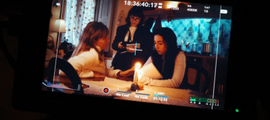 Imagem de Carolina Aguiar. Série com Lúcia Moniz para ver na RTP Play.